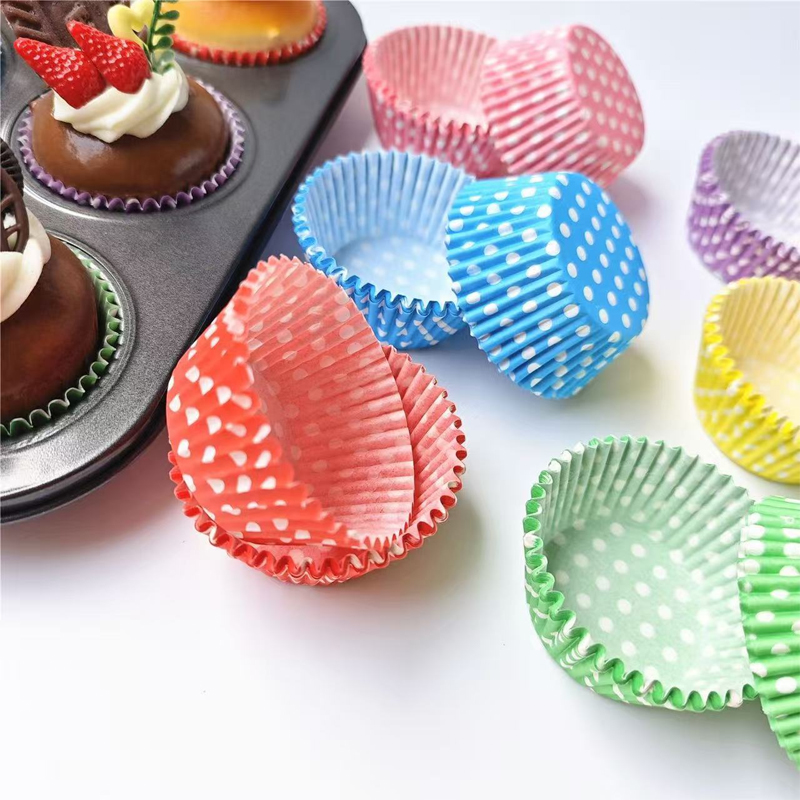 100 Buah Alas Kertas Kue Polka - Kitchen Baking Mat ulasan dan harga