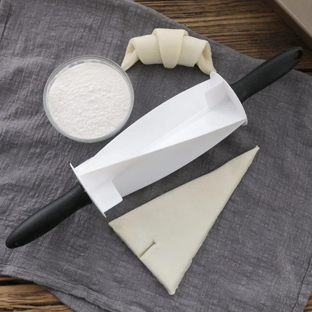 1 buah Croissant pemotong adon - Kitchen Roll Baking ulasan dan harga